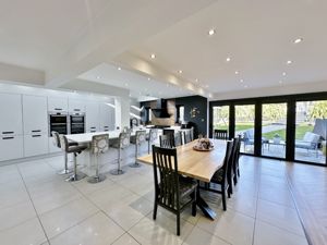 Photo 13- click for photo gallery